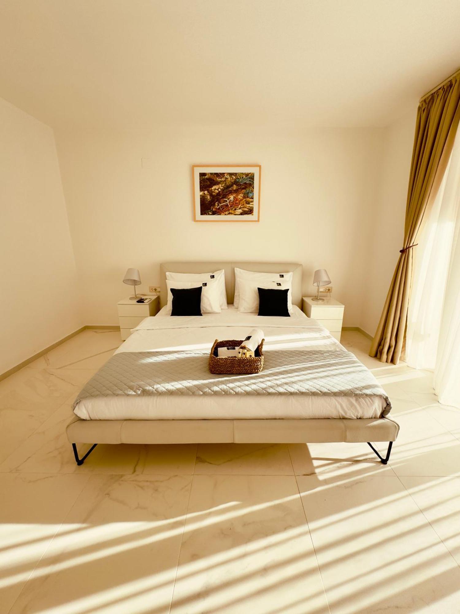 Most Oliva Resort Будва Екстериор снимка